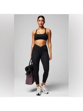 NWOT…. Fabletics PureLuxe High Waisted Cross Over 7/8 Leggings- Black 24” inseam